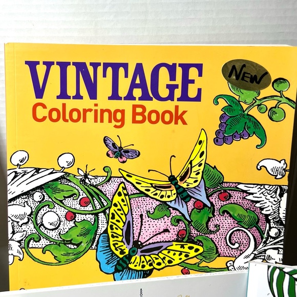 ADULT COLORING BOOK SET #4 - Picture 13 of 14